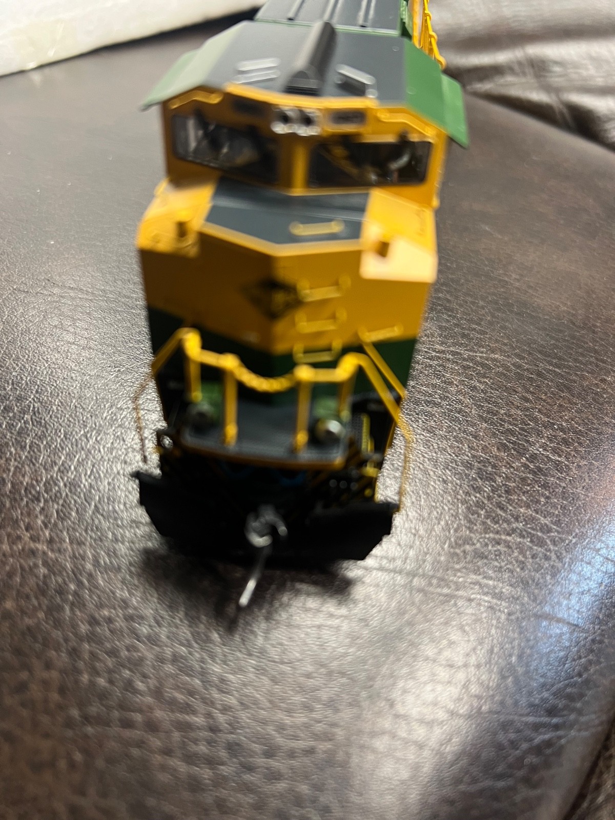 MTH HO #80-2244-0, SD70ACe Diesel Locomotive, Reading (Bee-Line), #1067 DCC Rdy.