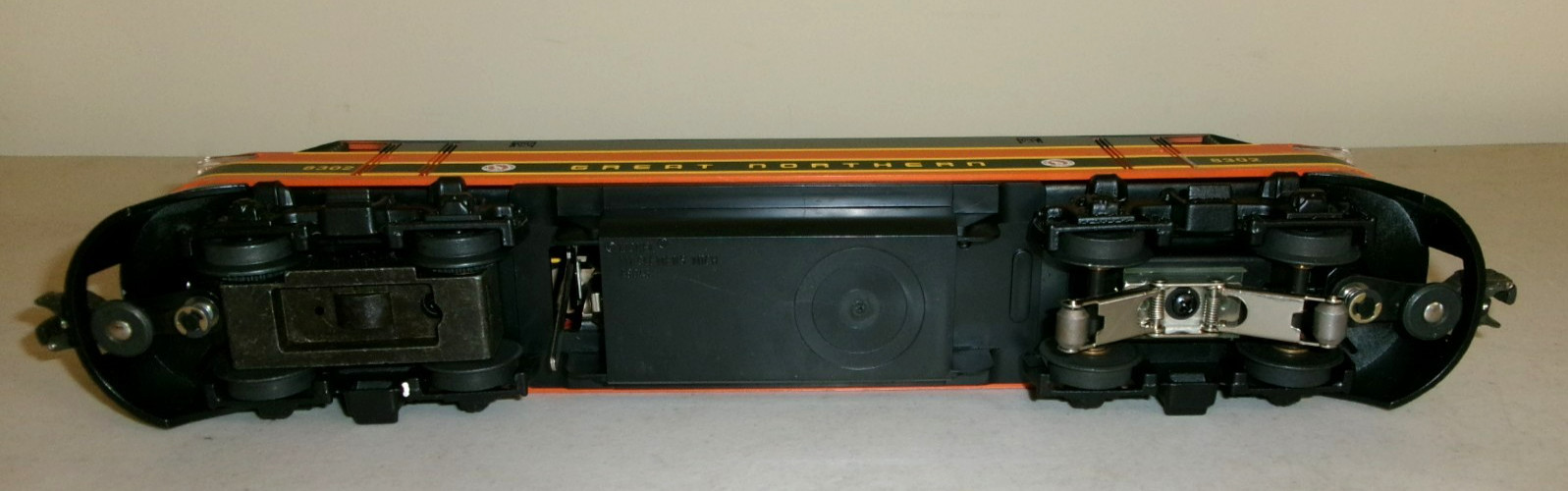 Lionel Trains Great Northern Electric Engine Cab #8302 Item #6-18302 Boxed