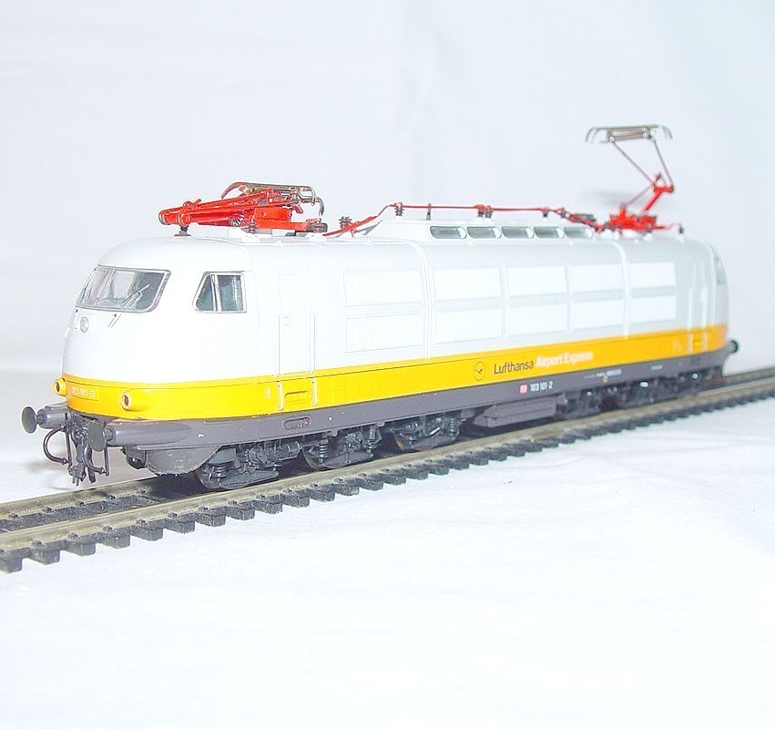 Lima HO German DB BR E-103 “EGGHEAD” LUFTHANSA AIRPORT ELECTRIC LOCOMOTIVE MIB!