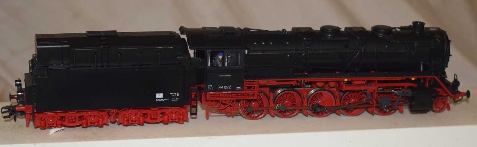 Roco No. 63239 DR 44 1272 Locomotive 2-10-0 Black – HO Gauge in Box