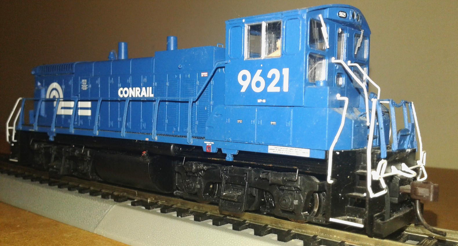 HO SCALE ATLAS MASTER SILVER EMD MP15DC CONRAIL #9621 NO BOX