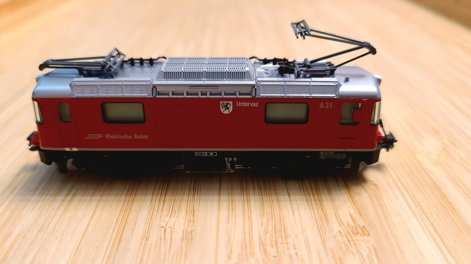 KATO 3102 N gauge RhB Ge4/4-II locomotive #631 “Untervaz” w/ TCS DCC!