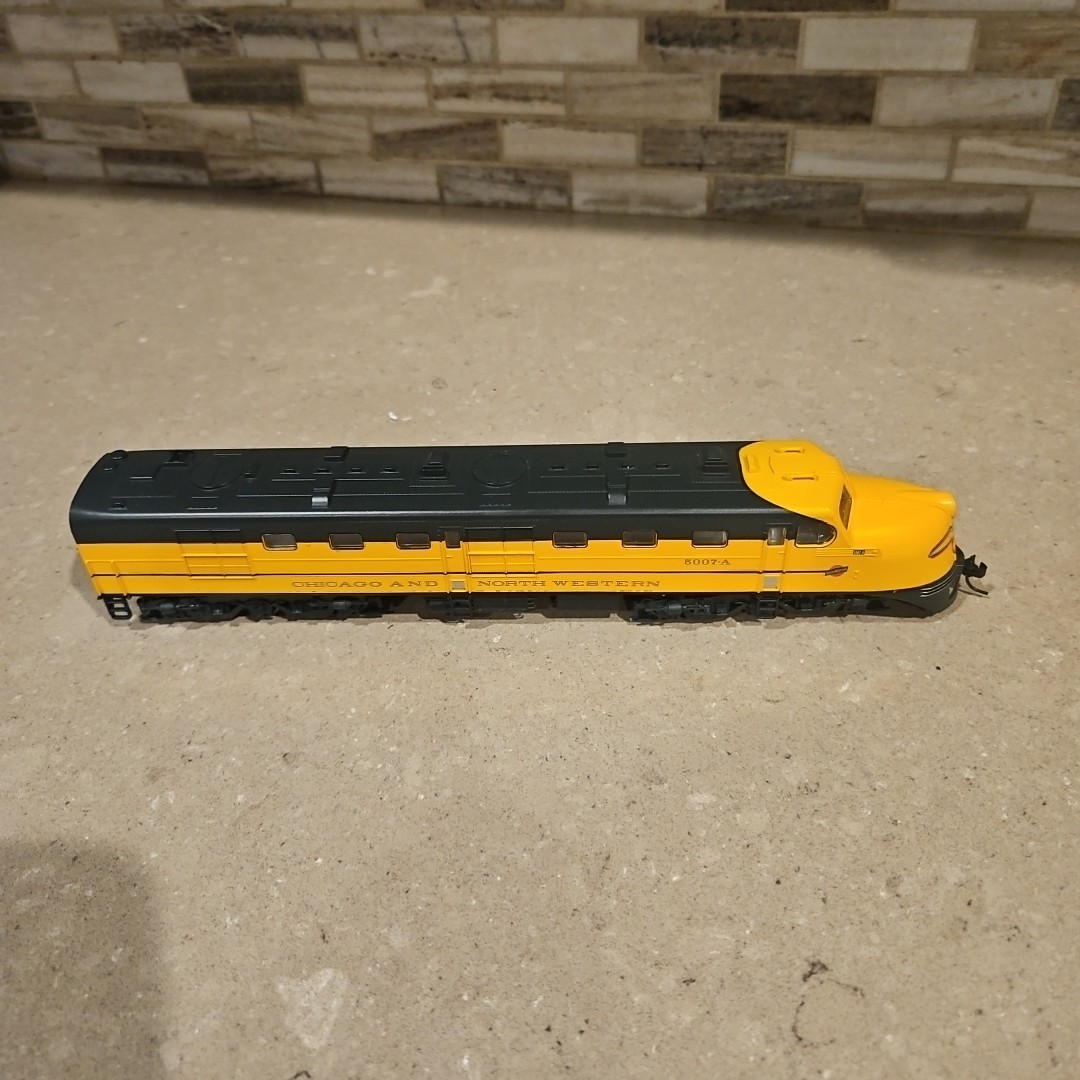 Life-Like PROTO 1000 Diesel Alco DL-109 Powered Chicago & North Western # 5007A