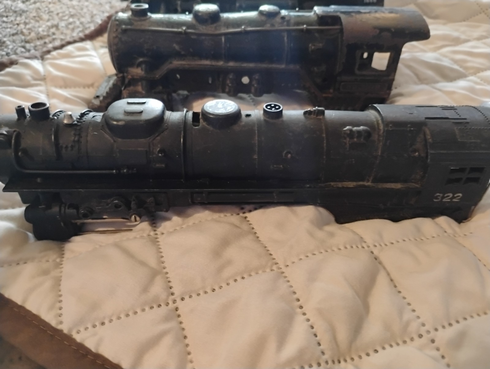 LOT OF 6 LIONEL STEAM LOCOMOTIVE SHELLS