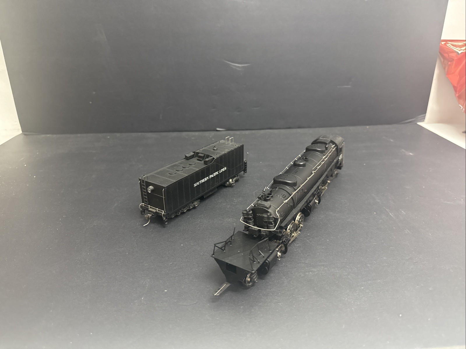 Rivarossi 1248 HO Scale Cab-Forward AC11 4-8-8-2 Southern Pacific with Headlight