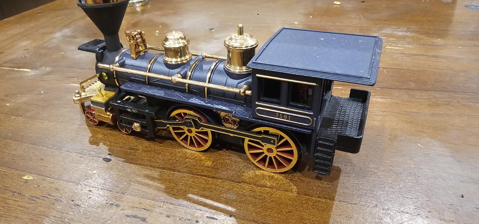 Vintage Train Locomotive SS 7501 Black Gold Trim Superior Western Railway Flaw