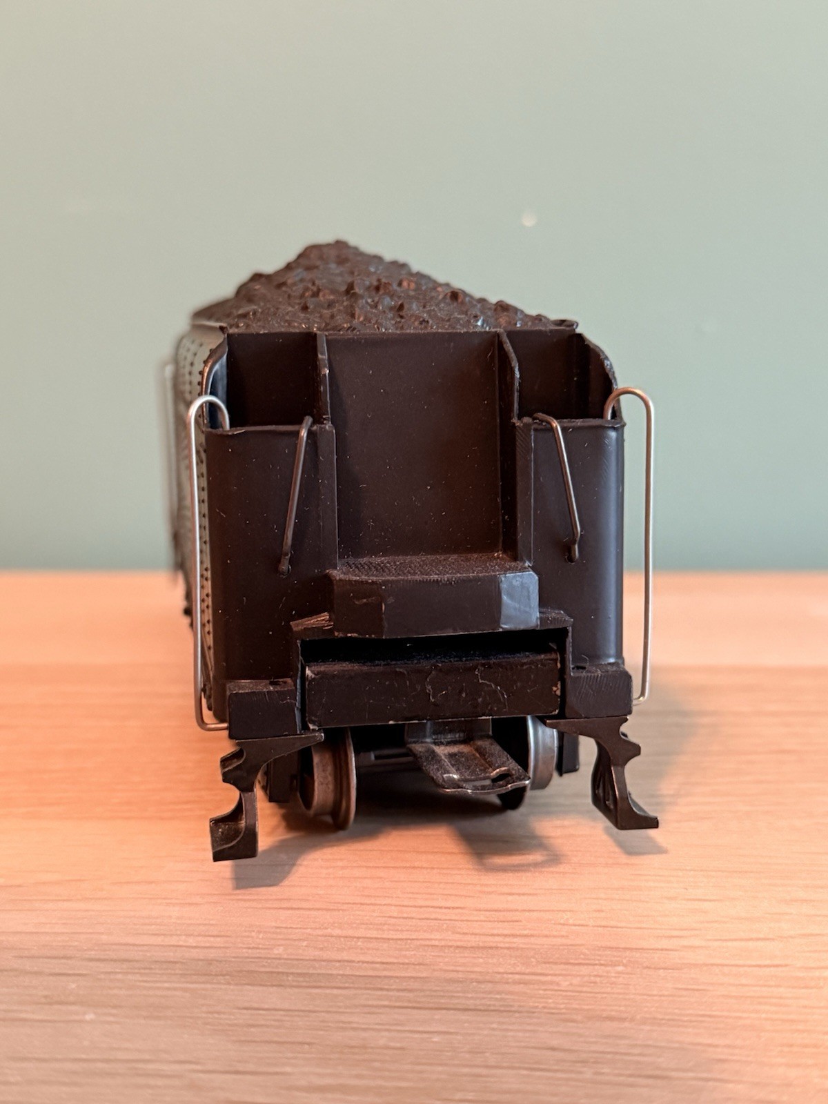 LIONEL POSTWAR 2426W TENDER FOR 773 & 726 LOCOMOTIVES – EXCELLENT CONDITION