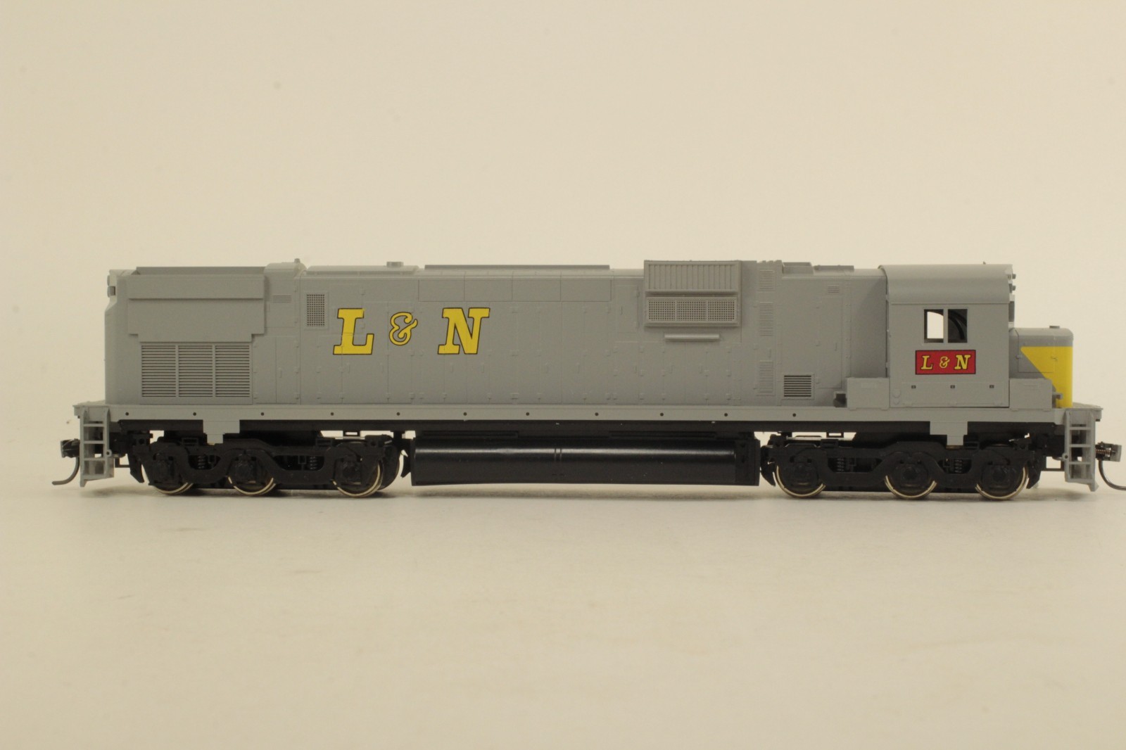 Stewart HO Scale Louisville and Nashville L&N Alco Century 628 DC Locomotive