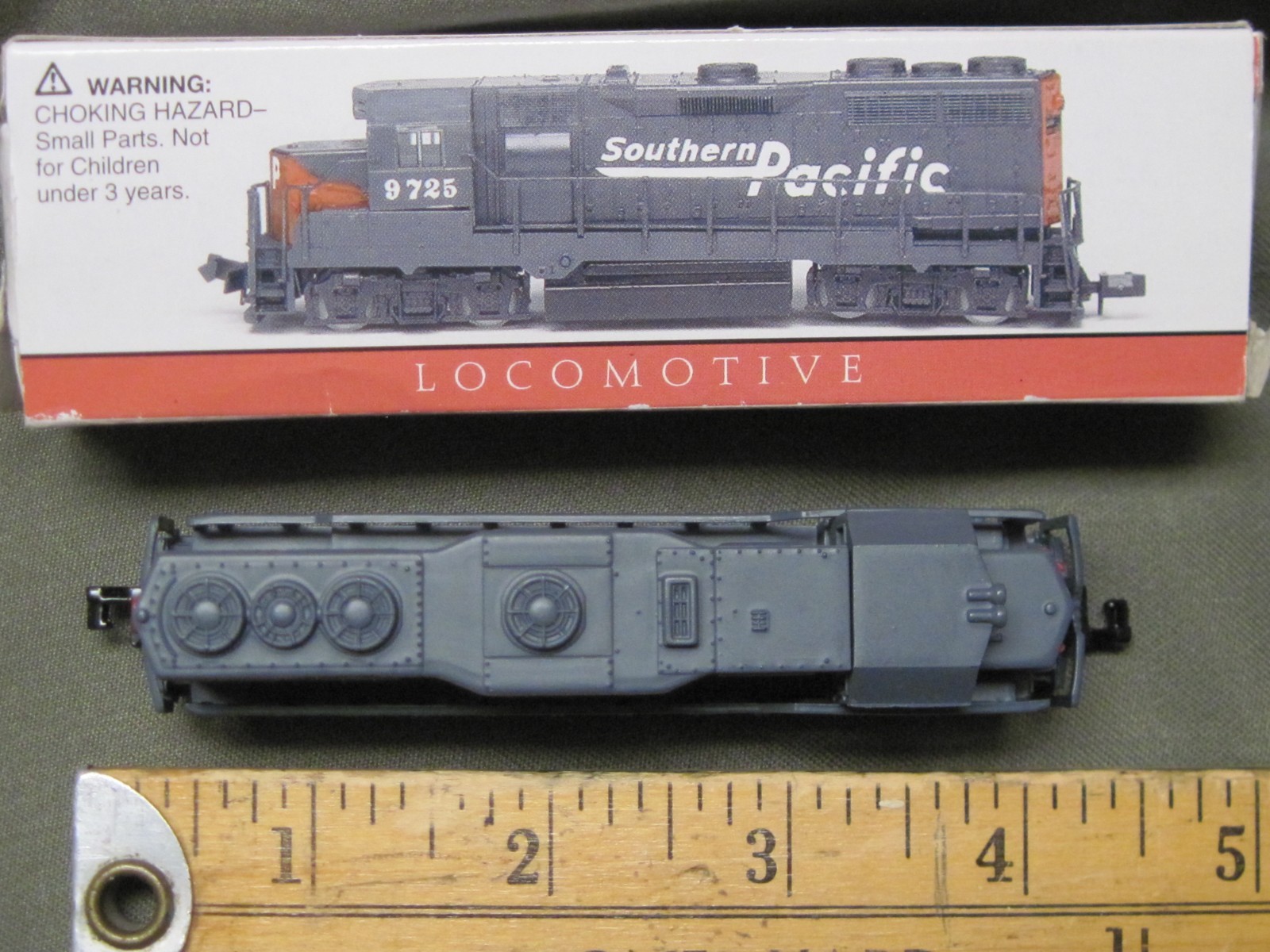 HIGH SPEED METAL PRODUCTS NO. 418 SOUTHERN PACIFIC LOCOMOTIVE #9725