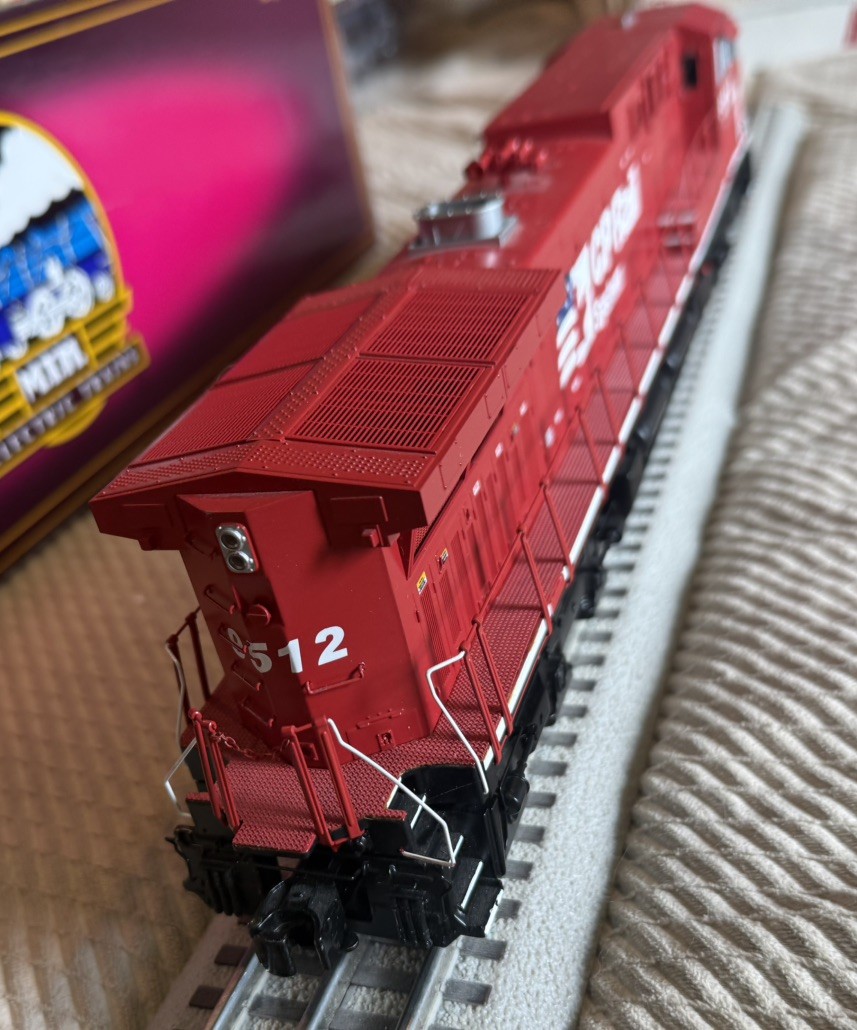 CP RAIL SYSTEM MTH #9152 NON POWERED DUMMY ENGINE O GUAGE MODEL TRAIN 18″ LONG