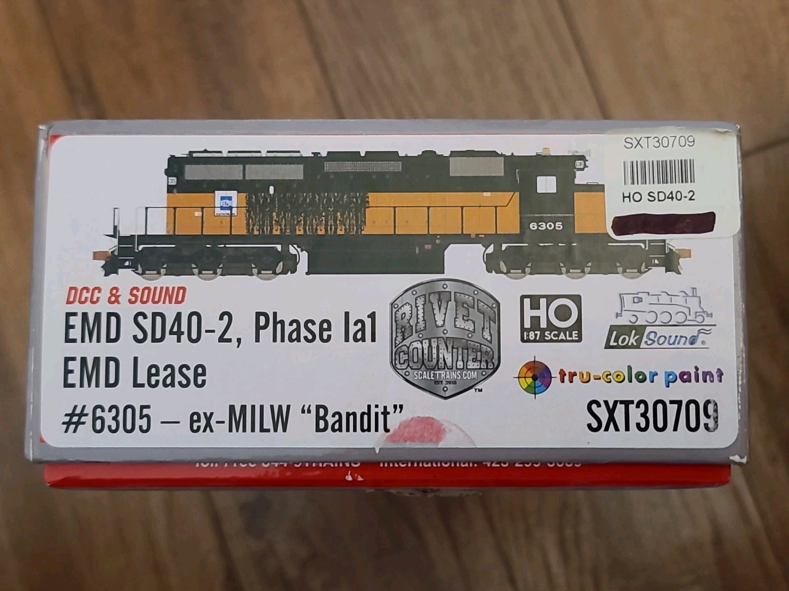 SCALETRAINS HO SXT30709 RIVET COUNTER SD40-2 EMD LEASE DCC SOUND EX MILW BANDIT!