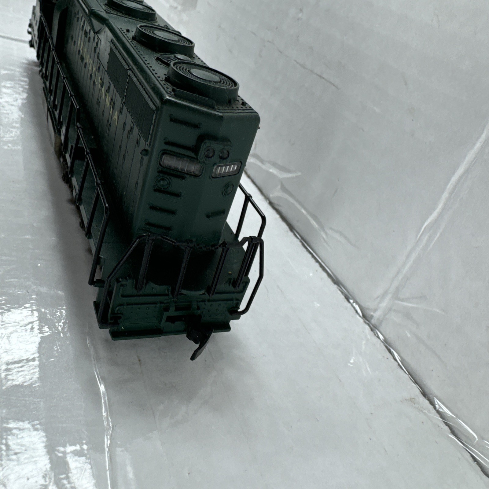 Atlas Ho Scale Sd35 Pennsylvania Diesel Locomotive #6039 For Train Set Layout