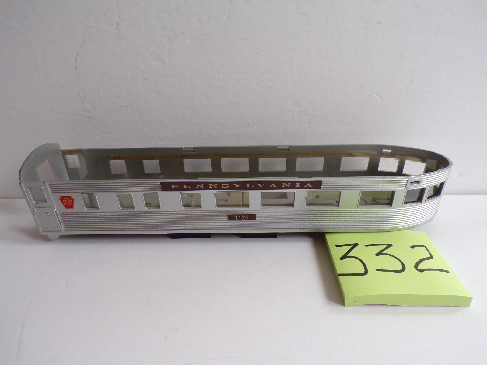 MTH Pennsylvania 1126  Shell  – O gauge Coach. For repair and restoration.