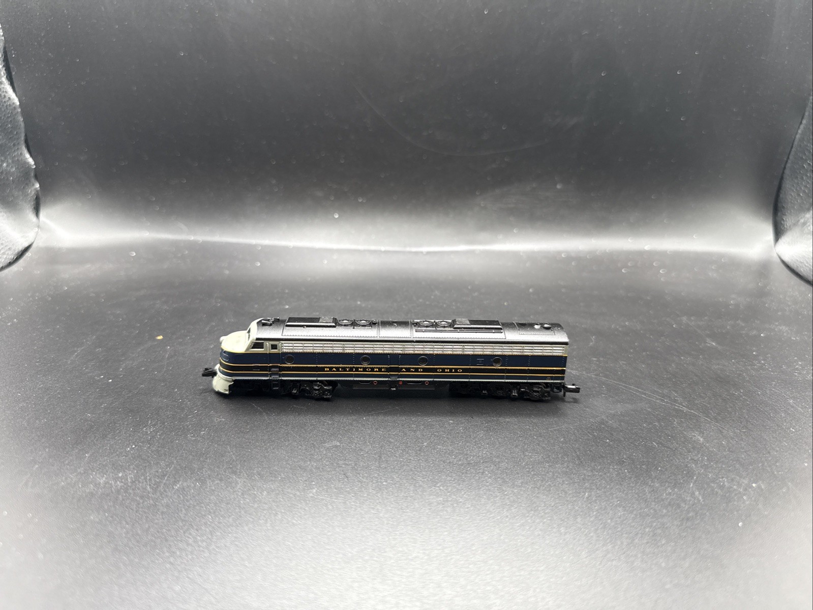 N Scale Life-Like # 7160 Baltimore & Ohio E8 READ F.26
