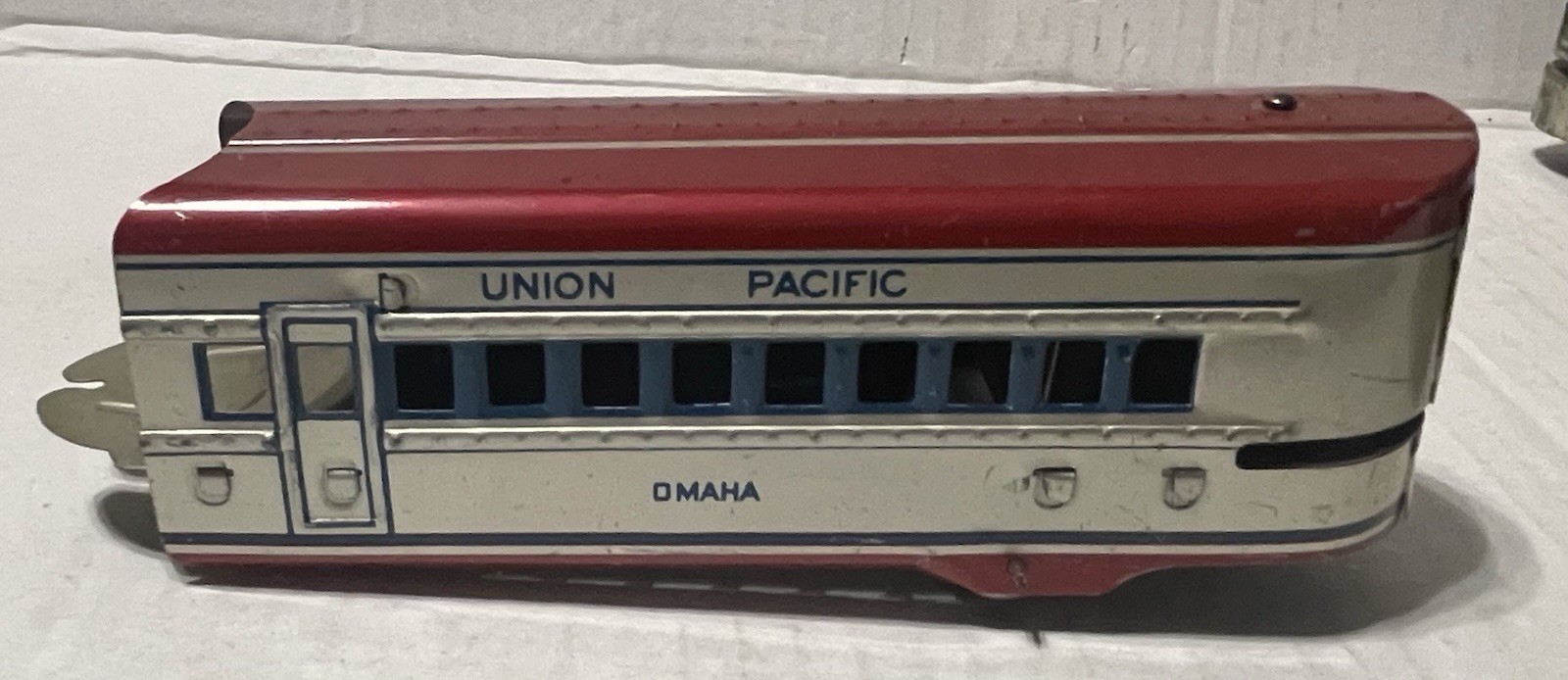 1950-MARX UNION PACIFIC M10005 LITHO TIN TOY TRAIN SET-LOCOMOTVE & 3 CARS