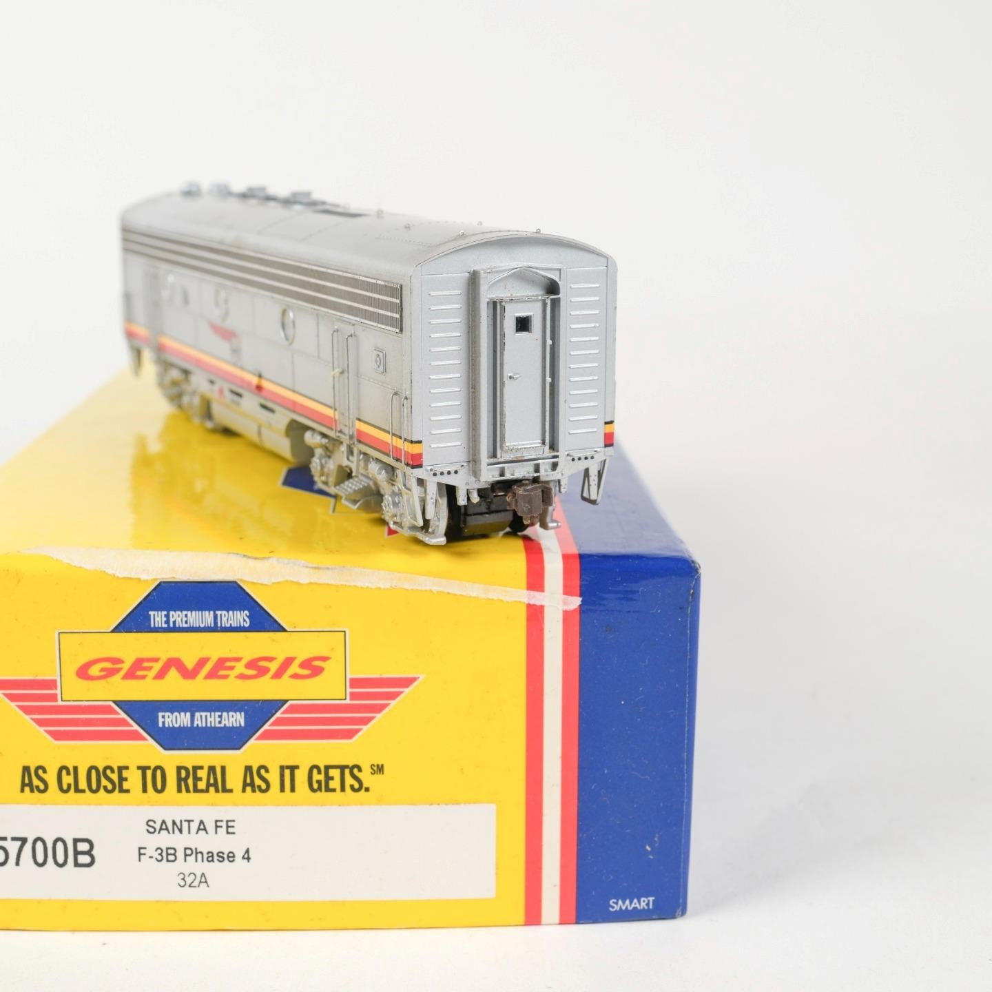 Athearn Genesis HO Scale Santa Fe F-3B Phase 4 Diesel Locomotive G15700B