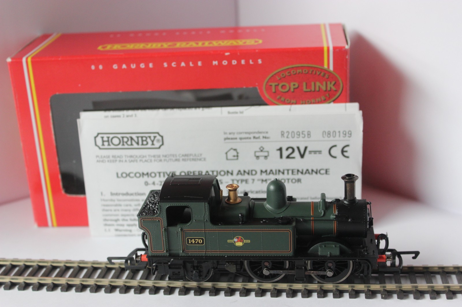 Hornby R2095B BR 0-4-2T Class 14XX Steam Locomotive ‘1470’ Boxed
