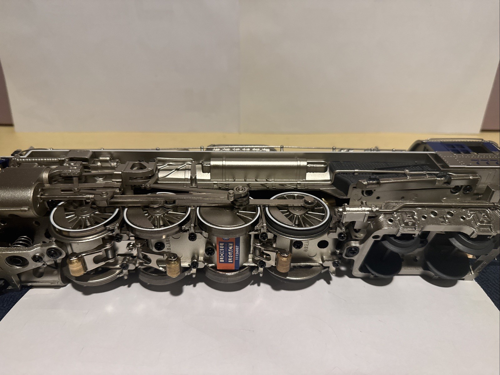 LIONEL 2431510 NICKEL PLATE LIMITED LEGACY BERKSHIRE #777 L/N O/B