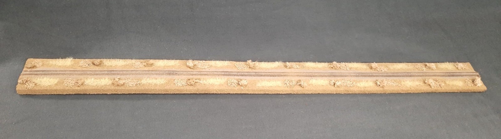 Z SCALE 36″ – “DESERT SCENE ” DISPLAY DIORAMA– FOR ANY Z SCALE TRAINS