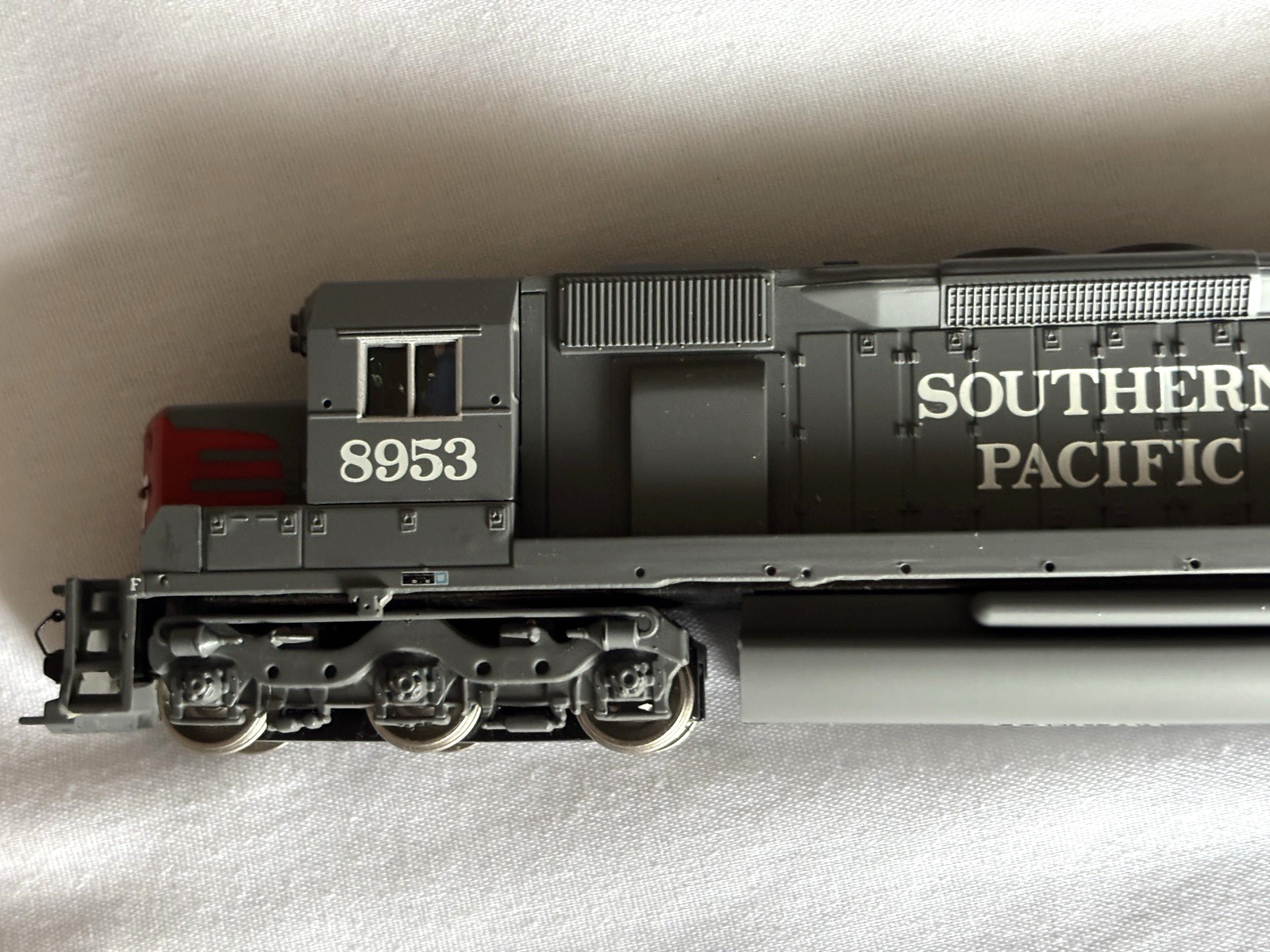 HO Gauge Bachmann 11605 EMD SD45 SOUTHERN PACIFIC Loco 8953 SP “Bloody Nose”