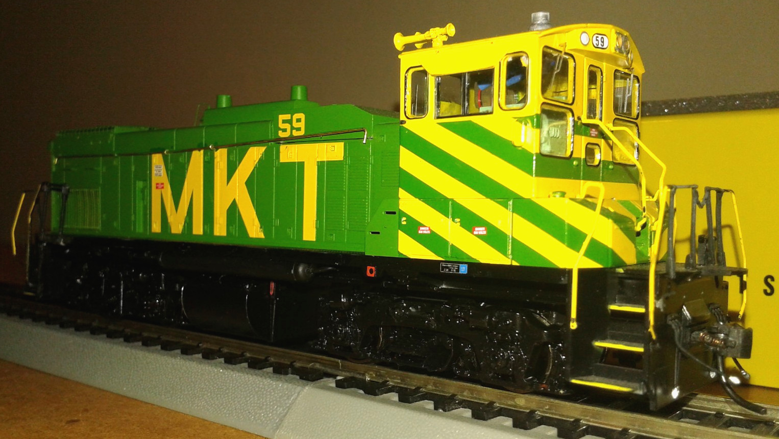 HO SCALE ATHEARN GENESIS EMD MP15AC MISSOURI KANSAS TEXAS MKT#59 DCC & SOUND