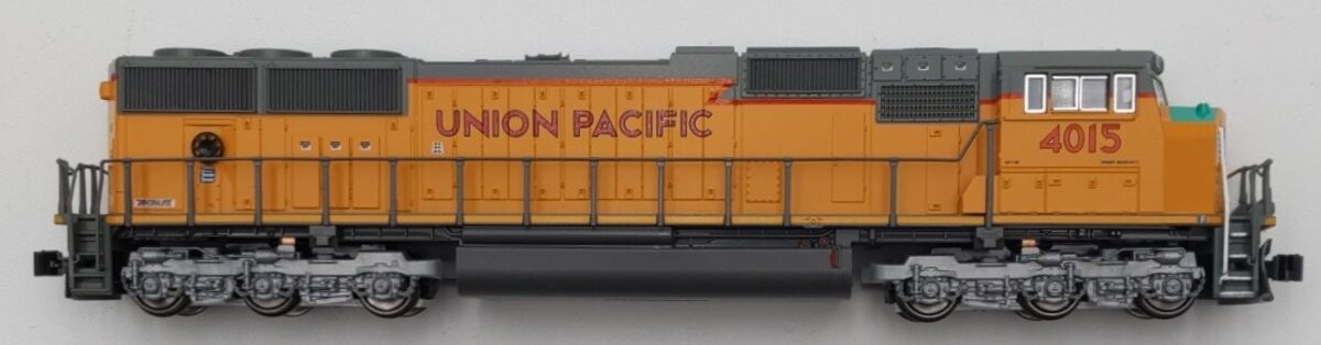 Kato 176-4015 N UP Excursion Ver. EMD SD70M Flat Radiator Diesel Loco #4015