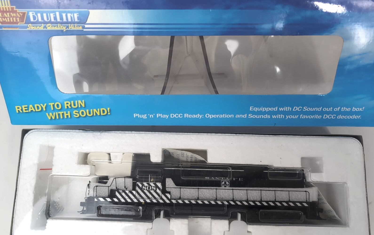 BROADWAY LIMITED Blue Line – ALCo RSD-15 “SANTA FE” LH Zebra Stripe- HO