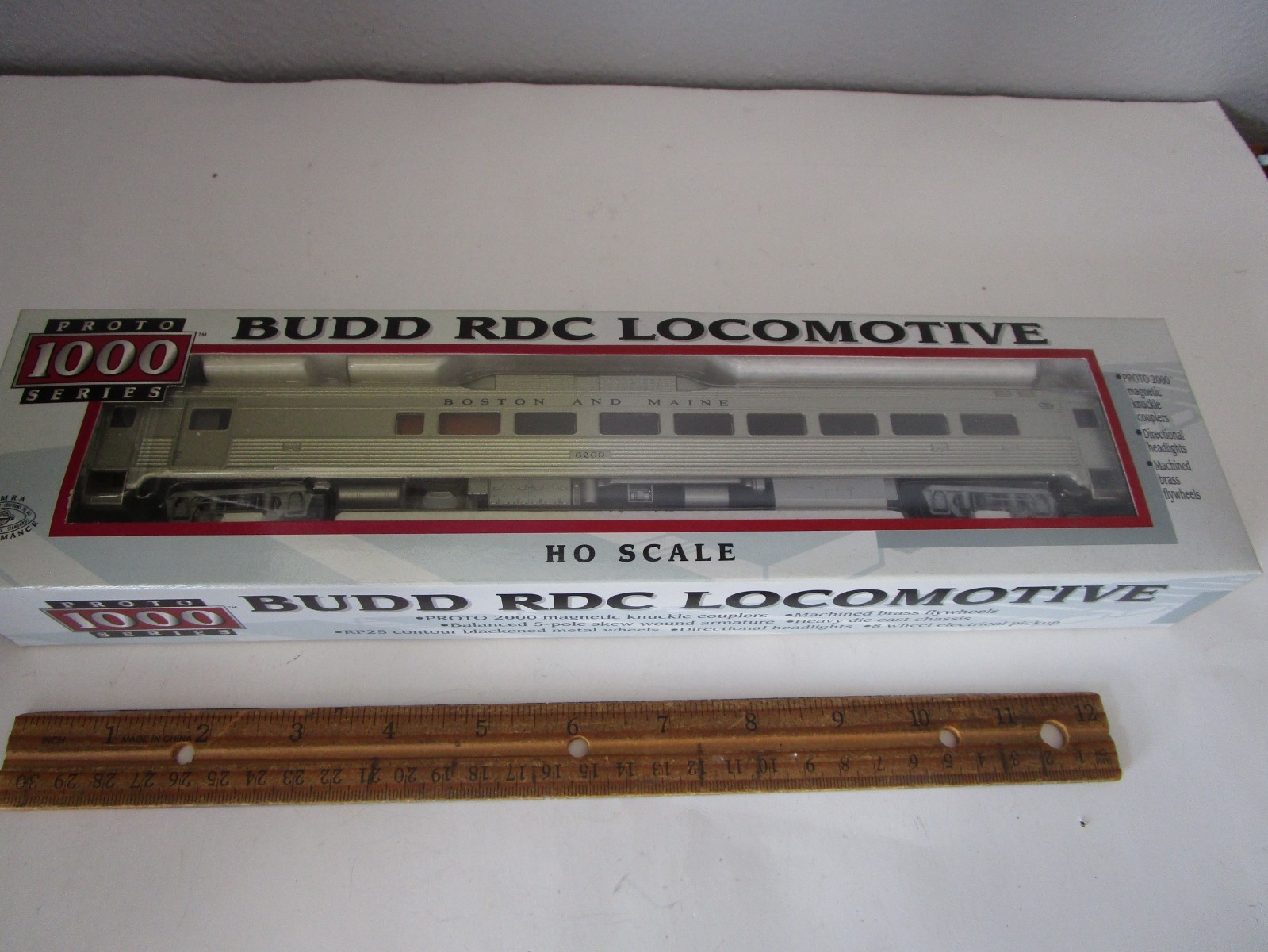 PROTO 2000 SERIES HO 1/87 #23974 B&M 6209 BUDD RDC POWERED LOCOMOTIVE NIB