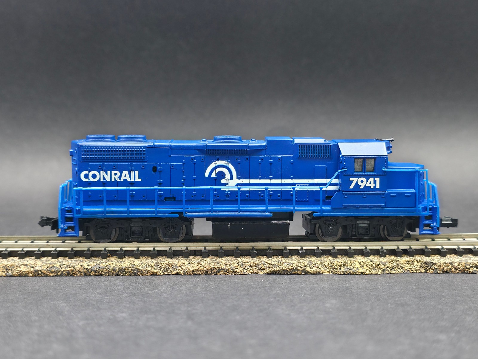 N Scale Life-Like #7846 Conrail GP-38 Locomotive CR #7941 . New