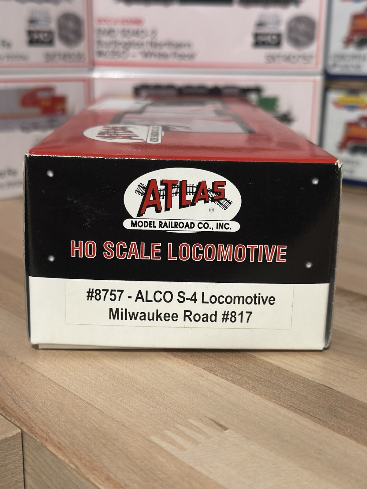 Atlas HO ALCO S-4 Milwaukee Road #817 DCLocomotive 8757 LNIb