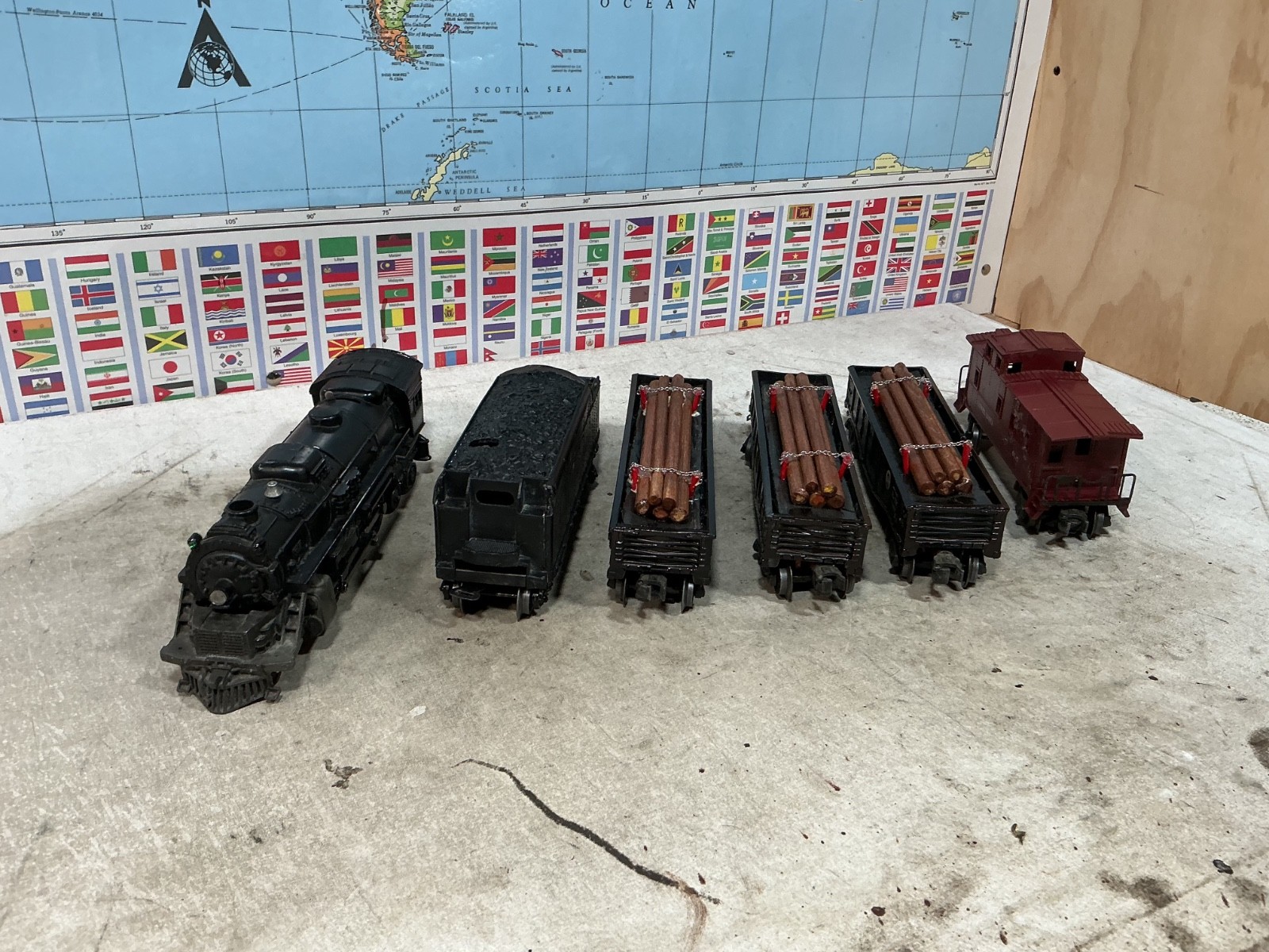 Lionel Postwar – Set 2036 Steam Engine 4 Freight Cars O Gauge / 027