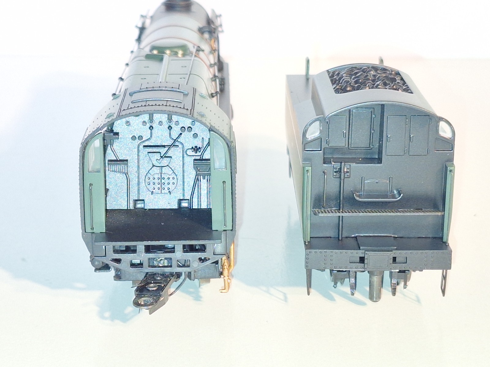 Hornby R2204 BR Bibby Line 35020. New Old Stock. Mint Cond. Boxed. 2 Rail DC. OO