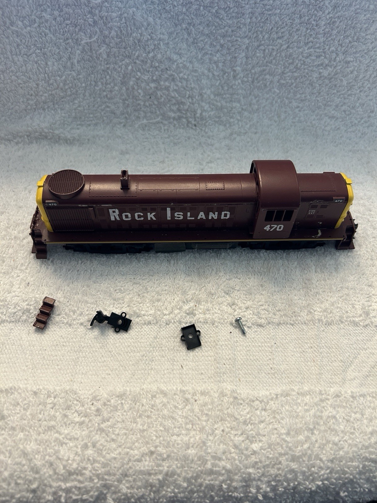 Roundhouse RS-3 Rock Island #470 HO Locomotive