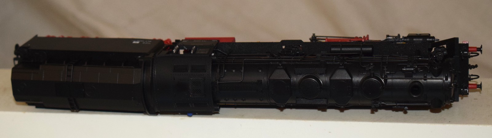 Roco No. 63239 DR 44 1272 Locomotive 2-10-0 Black – HO Gauge in Box