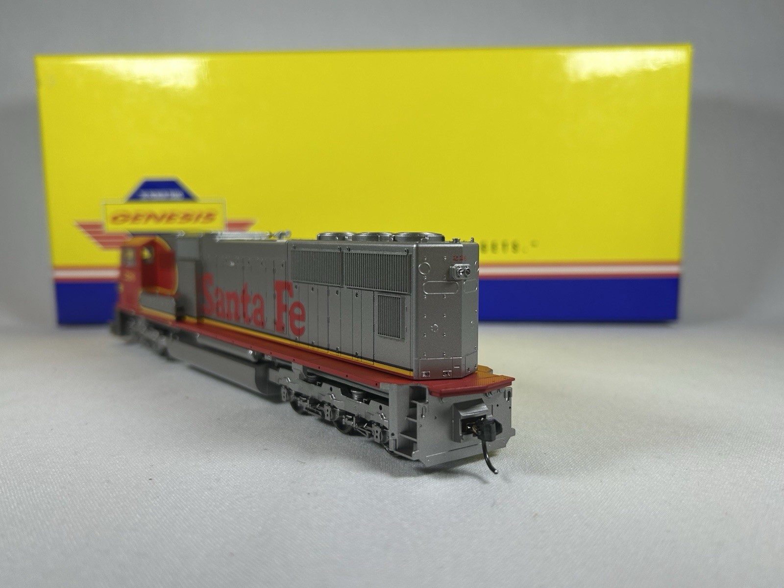 HO Athearn Genesis DCC Sound Santa Fe SD75M #226