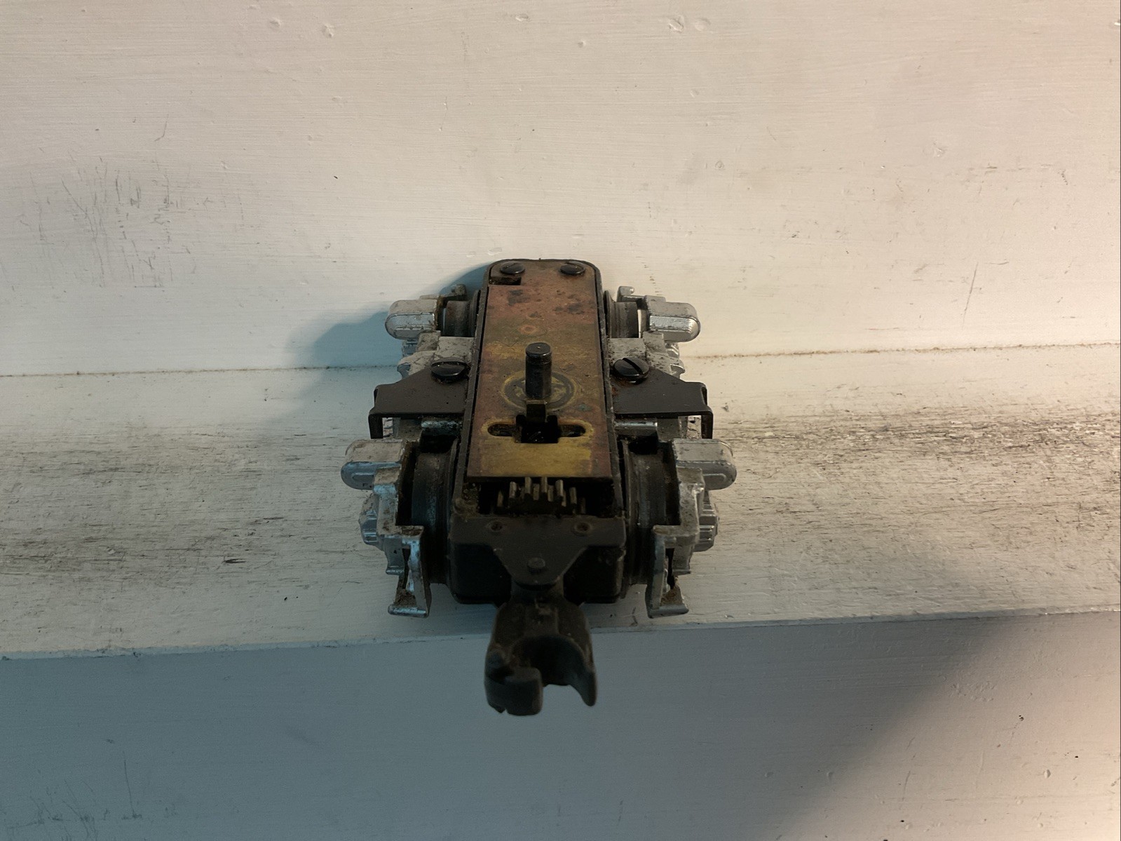 LIONEL POSTWAR 2333 SANTE FE F3 REAR POWER TRUCK COMPLETE