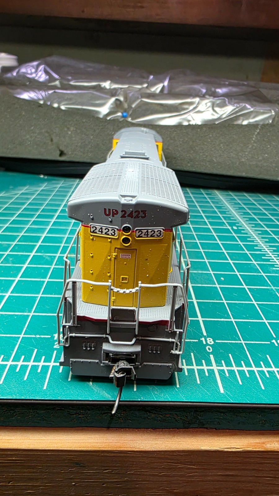 Atlas C30-7 Item #8633 Union Pacific 2423 w/NCE DCC installed