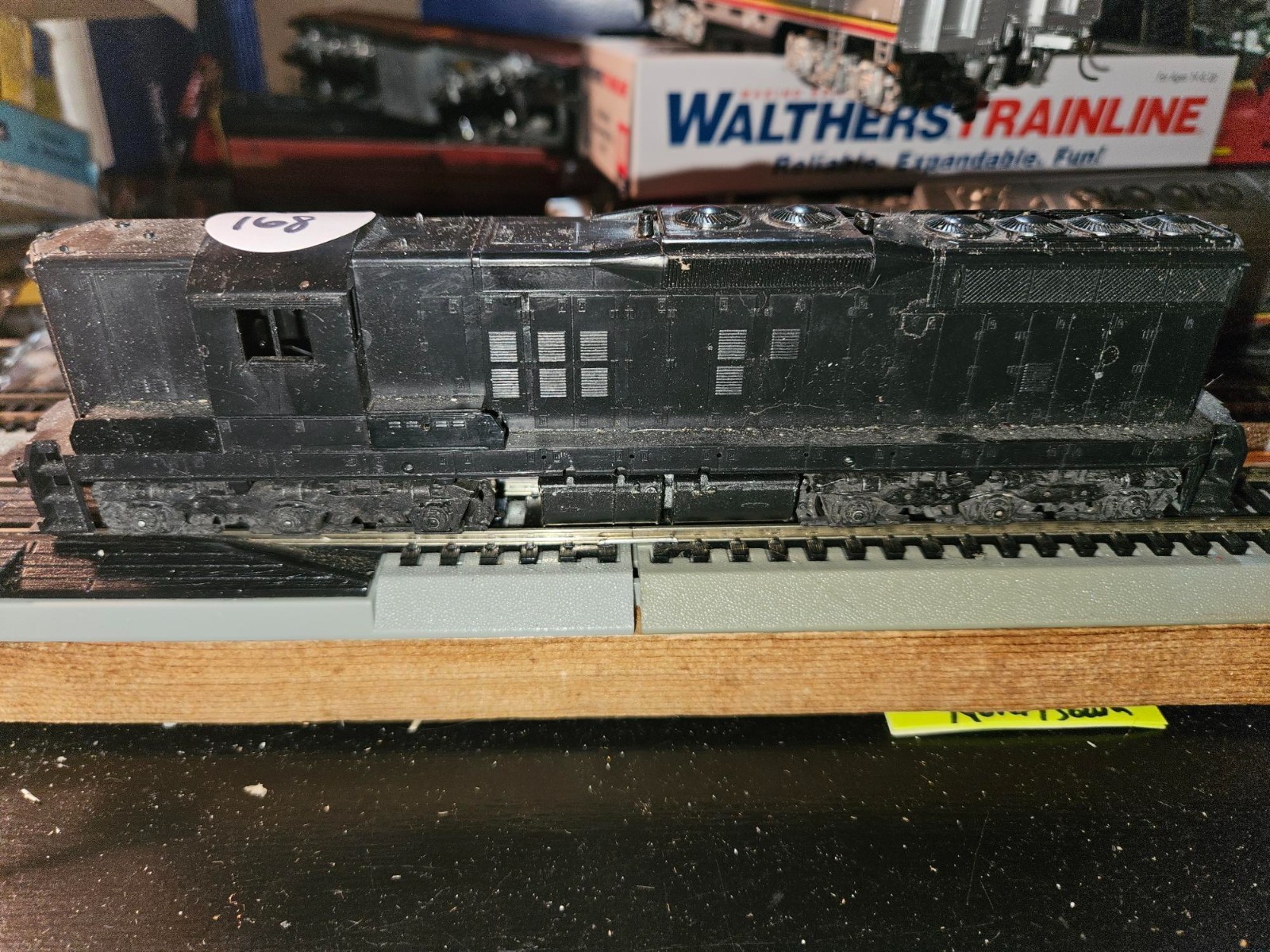 NON-POWERED BLACK, UNBRANDED DIESEL, HO GUAGE, SEE PHOTOS FOR DETAILS