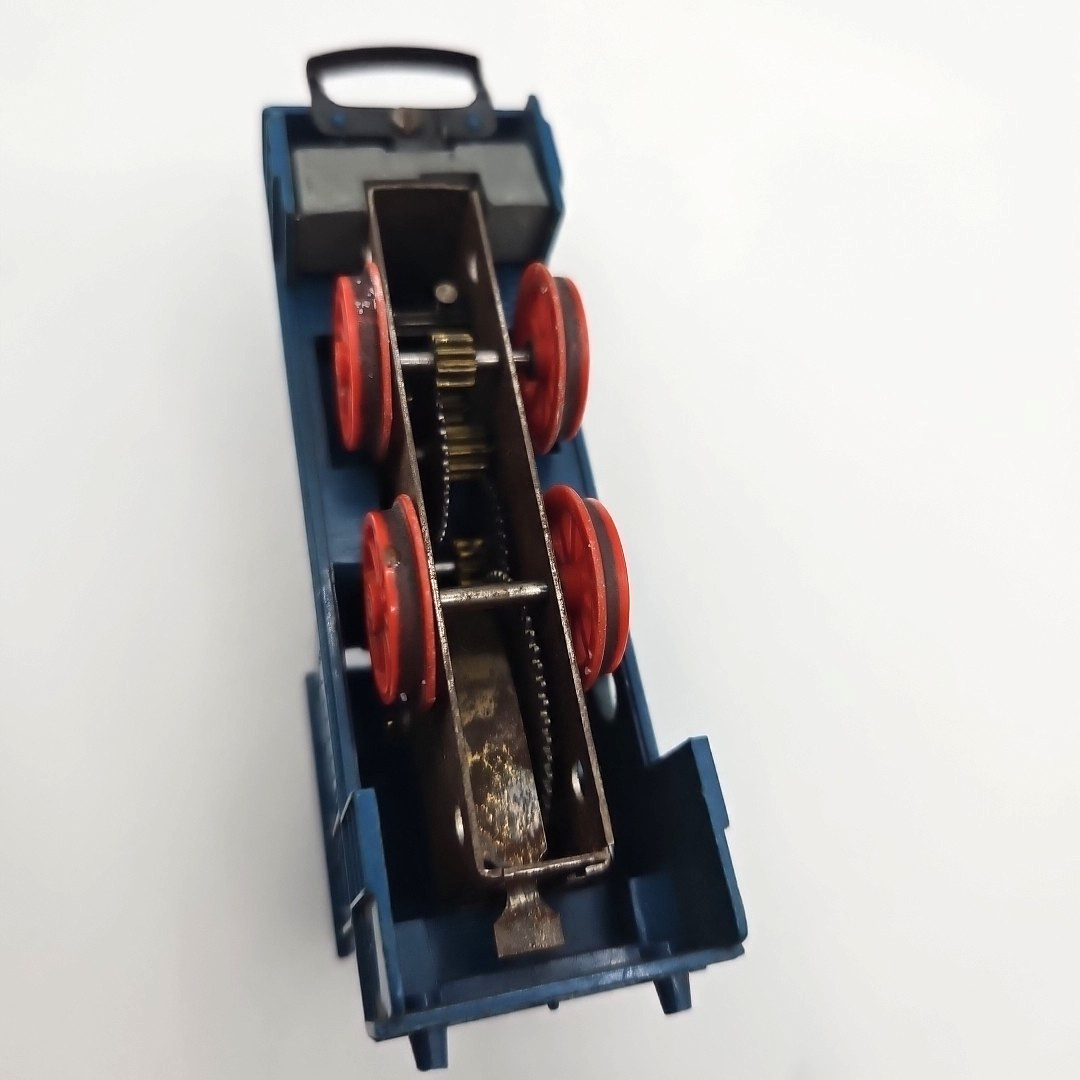 Vintage Tri-ang 00 Gauge 0-4-0 Diesel Shunter Blue