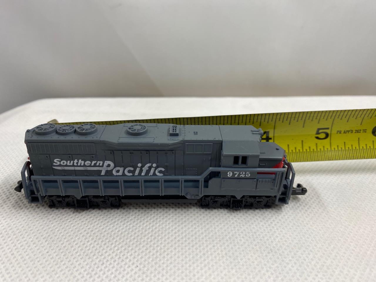High Speed Metal Products Southern Pacific 9725 Locomotive 4 Inches Long N Scale
