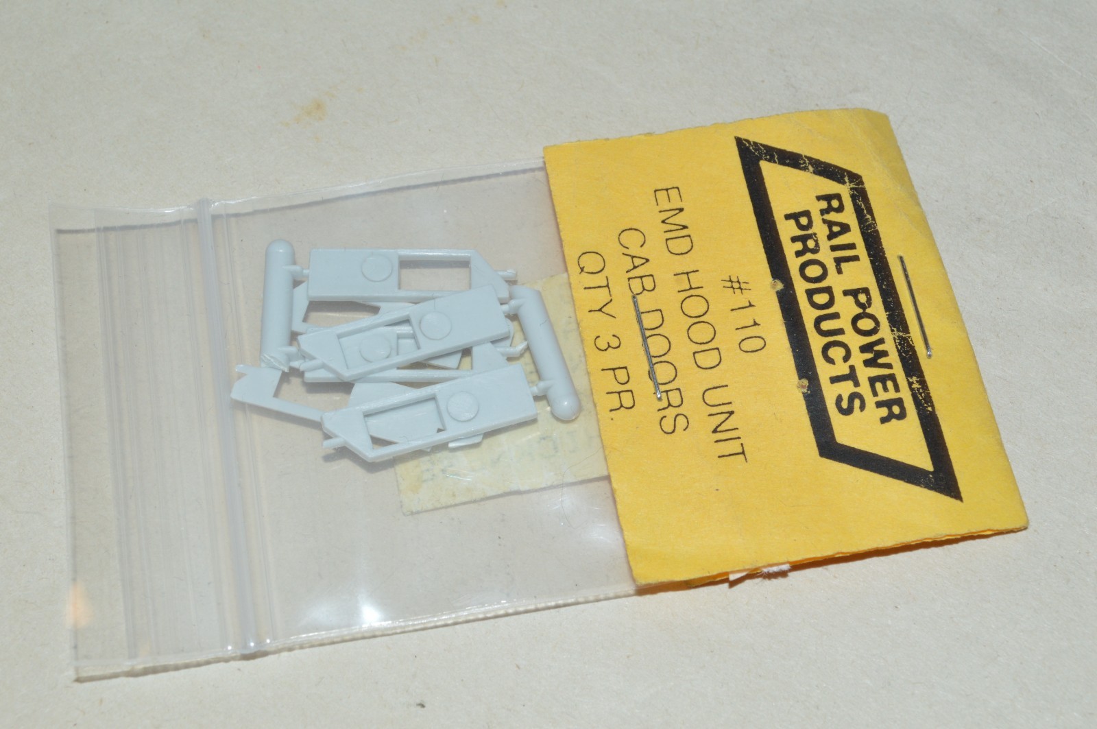 HO locomotive PARTS Rail Power Products 110 EMD hood unit cab doors (3 pair)