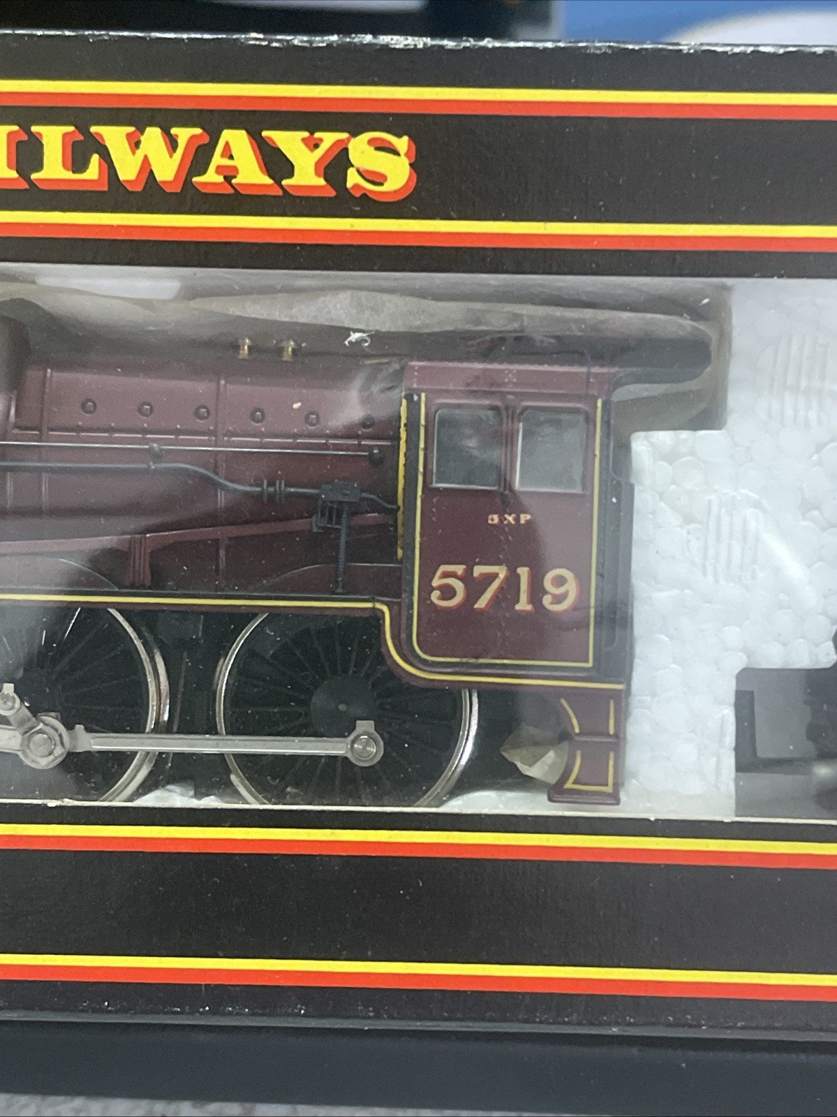 OO/HO Scale Mainline Models LMS Jubilee Class With Fowler Tender