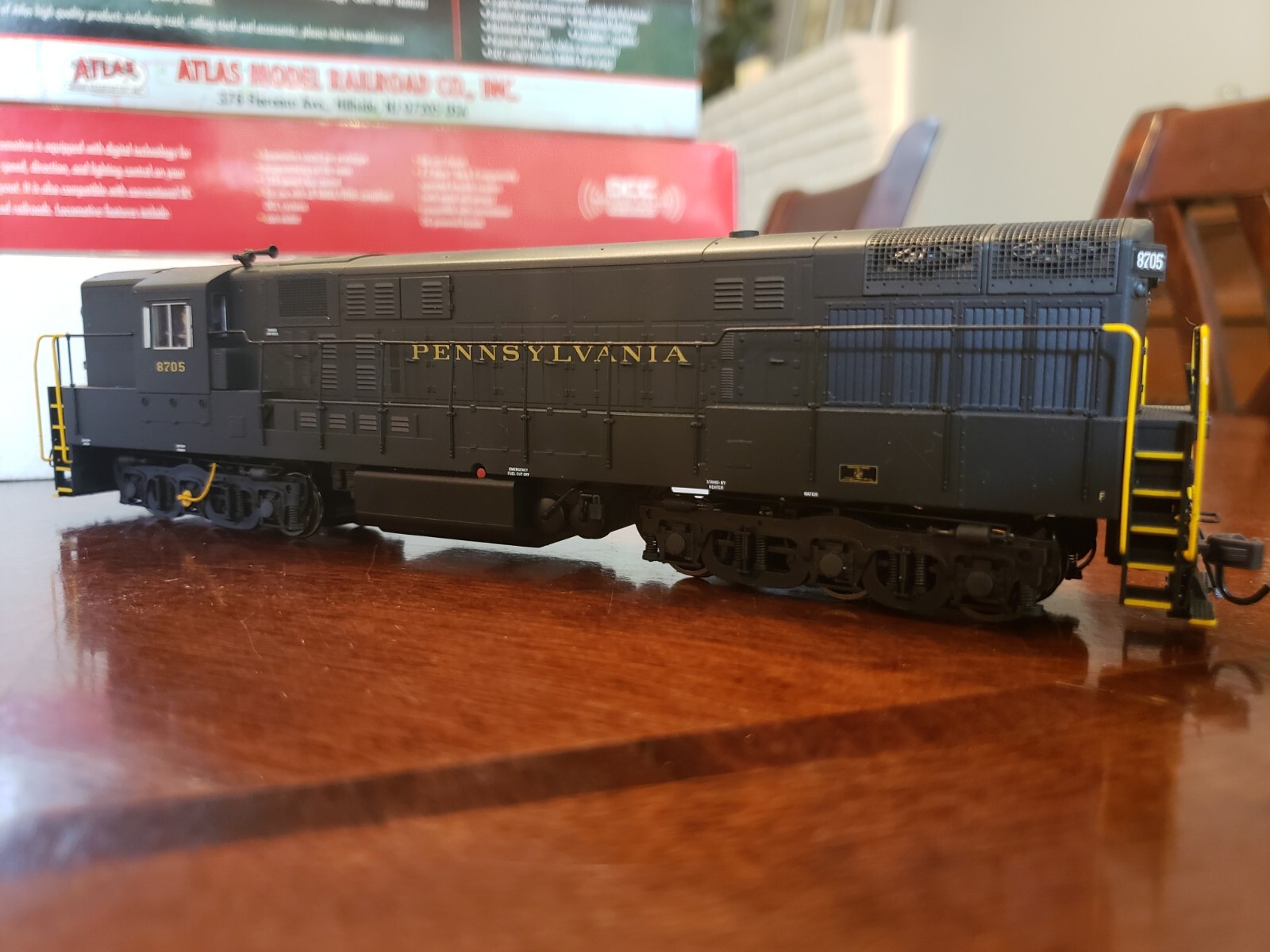 HO Atlas FM H-24-66 Trainmaster PRR TCS Wowsound