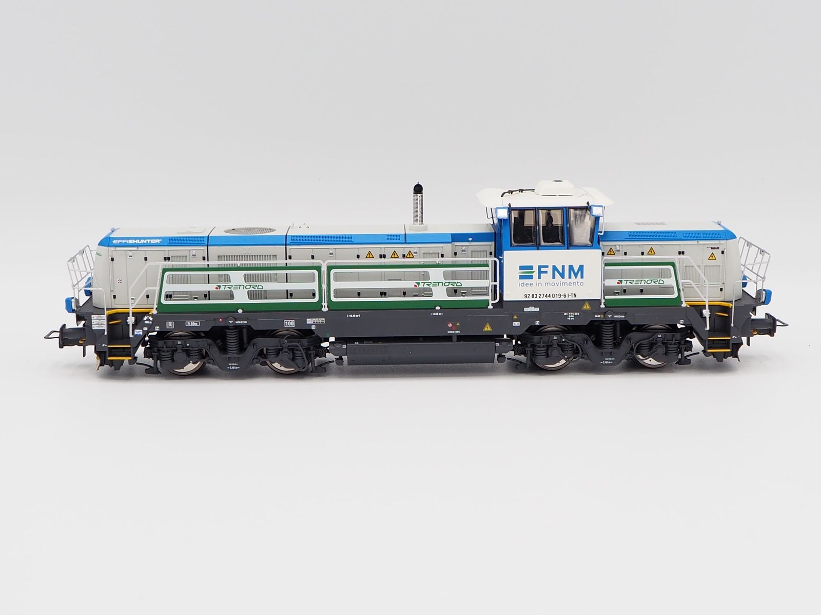 Rivarossi HR2924 HO Scale Diesel Locomotive Effishunter 1000 FNM/Trenord Livery