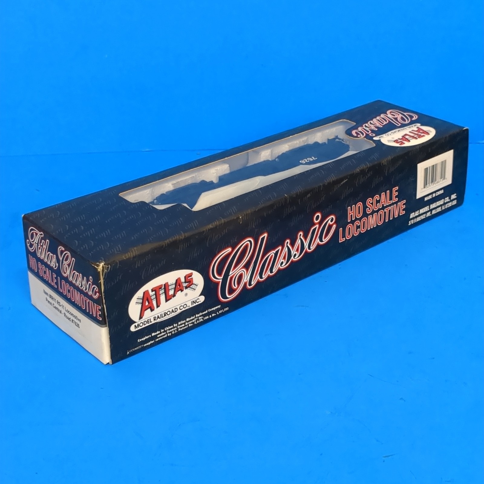 Atlas Classic H.O. Scale Locomotive RS-11 Diesel Loco Penn Central 7926