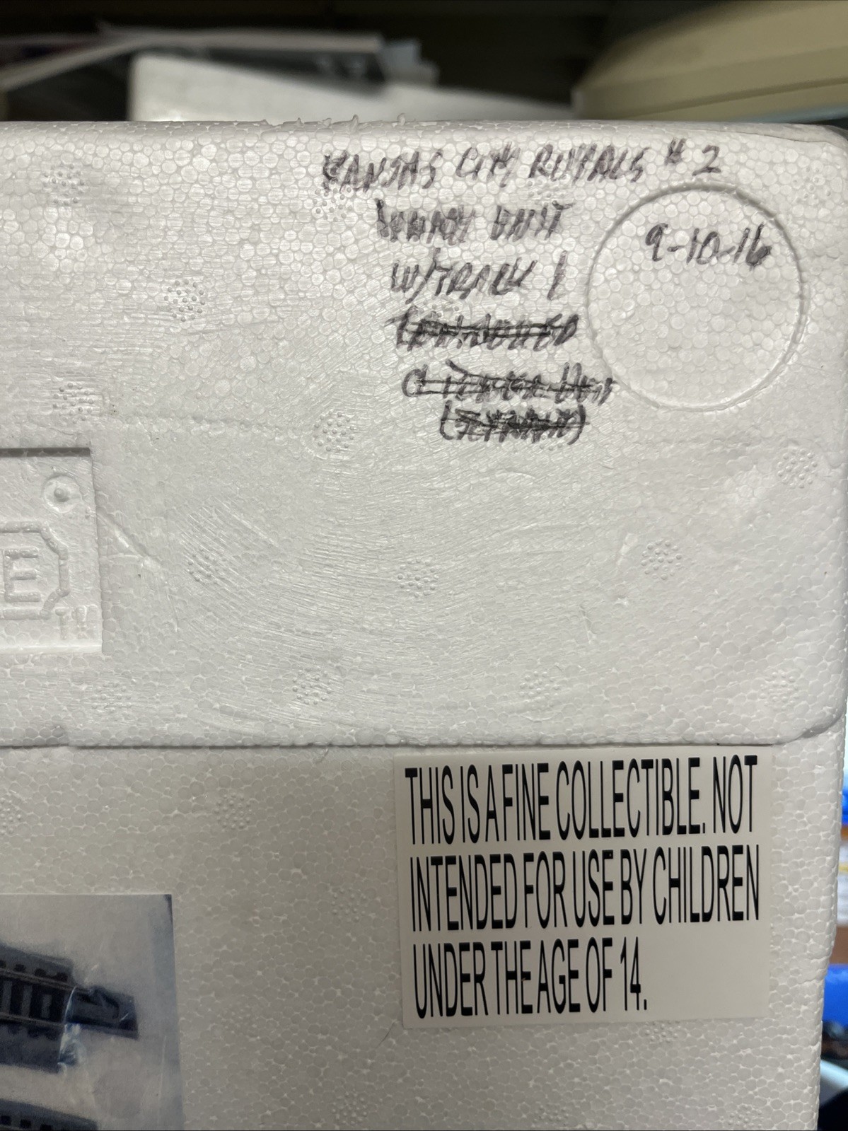 Hawthorne village KANSAS CITY ROYALS #2 Engine unit w/tracks In Sealed Box W/COA
