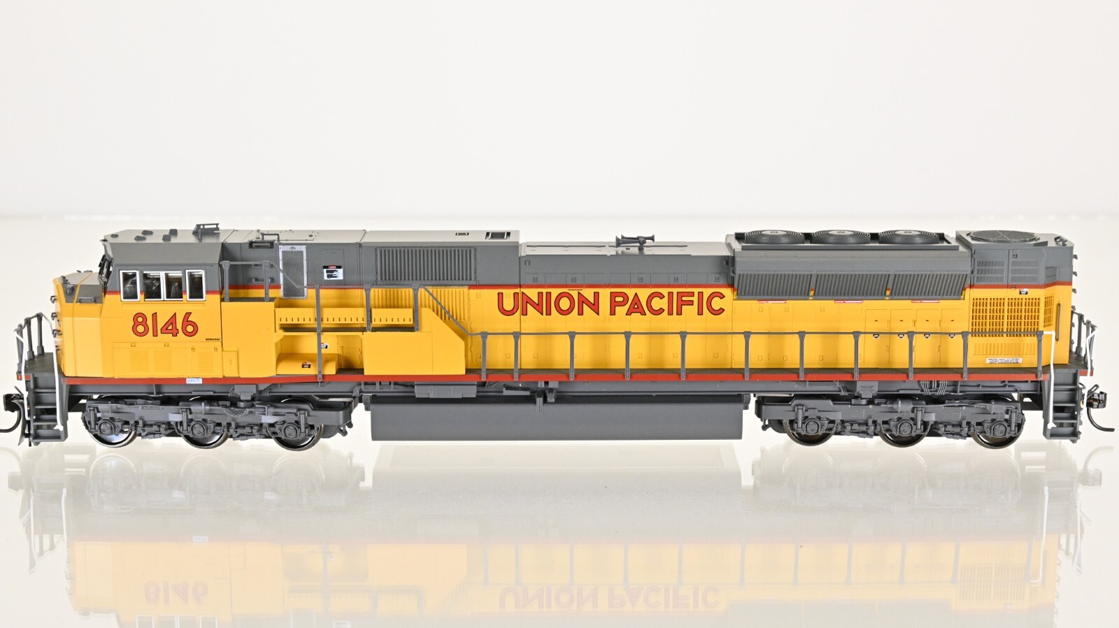 KATO EMD SD90/43MAC Union Pacific 8146 HO scale