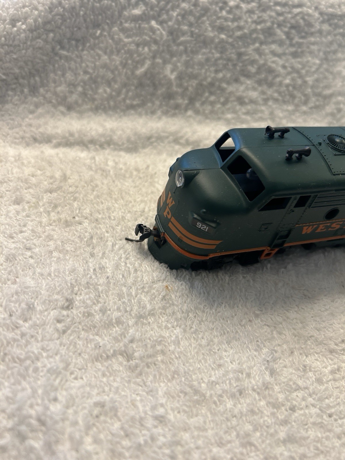 Athearn F7A Western Pacific HO Locomotive #921
