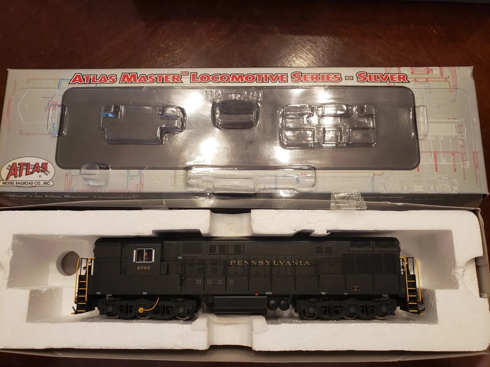 HO Atlas FM H-24-66 Trainmaster PRR TCS Wowsound