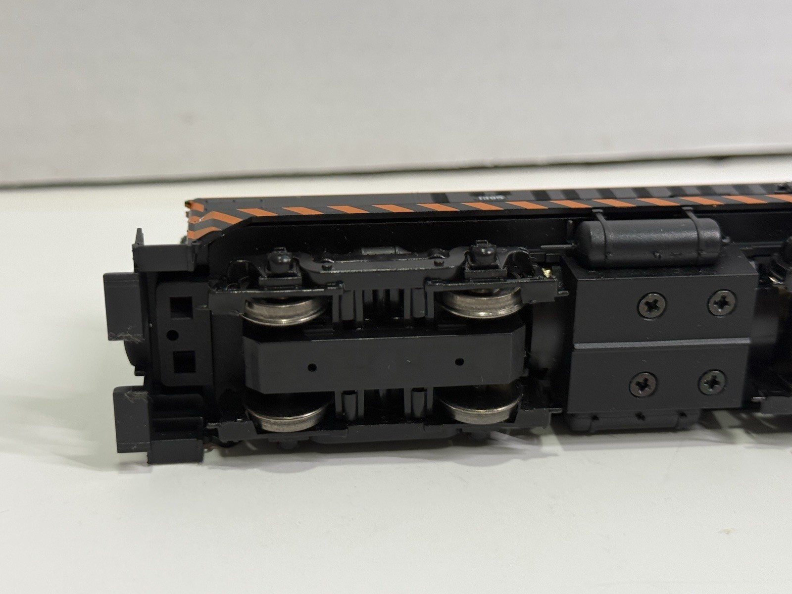 HO Scale Stewart Hobbies Ajin Southern Pacific Baldwin DS-4-4-1000 #1395